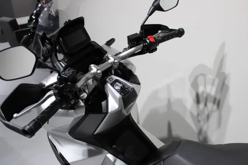 Honda ADV 350 (2022 - 24) (5)