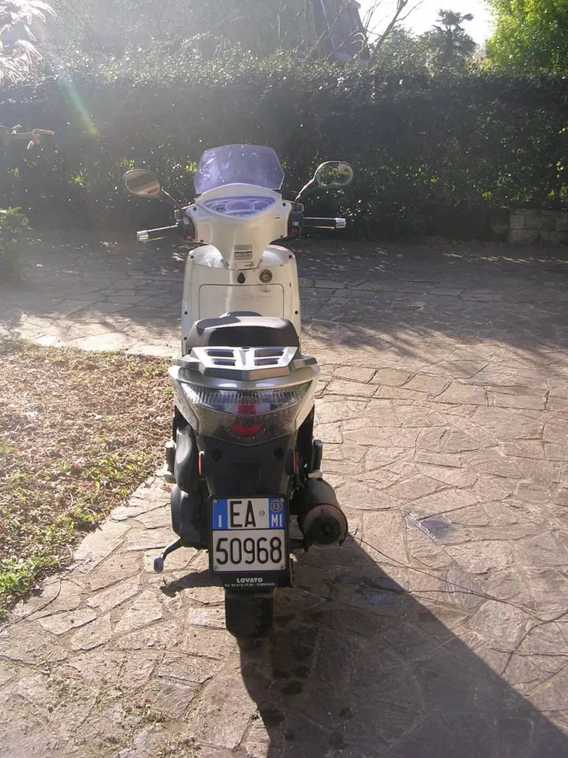 Kymco People 200i S DD (2007 - 16) (4)