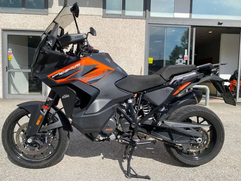 KTM 1290 Super Adventure S (2021) (2)