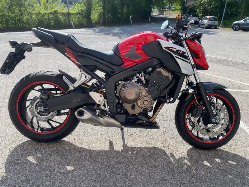 Honda CB 650 F (2017 - 18) (2)