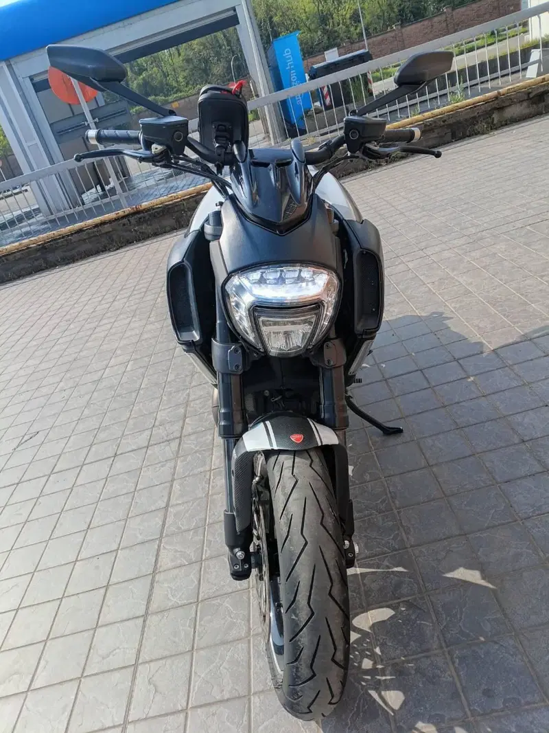 Ducati Diavel 1200 Carbon (2014 - 16) (7)