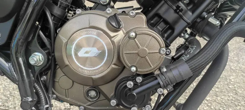 QJ Motor SRV 125 (2025 - 26) (11)