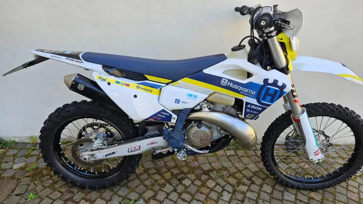 Husqvarna TE 300 (2024) (4)