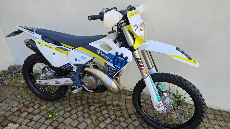 Husqvarna TE 300 (2024) (5)