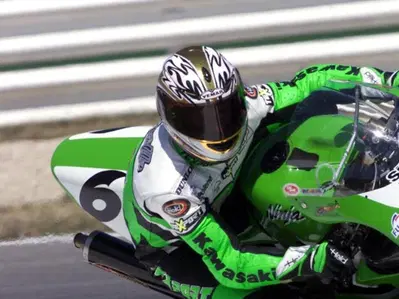 SBK, CHE STORIE! Il casco d&rsquo;oro di Gregorio Lavilla [VIDEO]