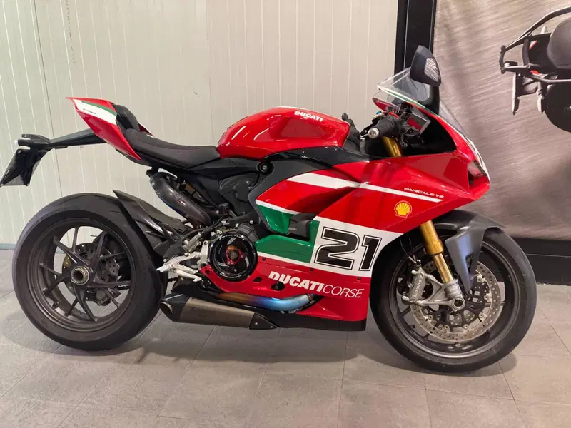 Ducati Panigale V2 Bayliss 1st Championship 20th Anniversary (2021 - 24)