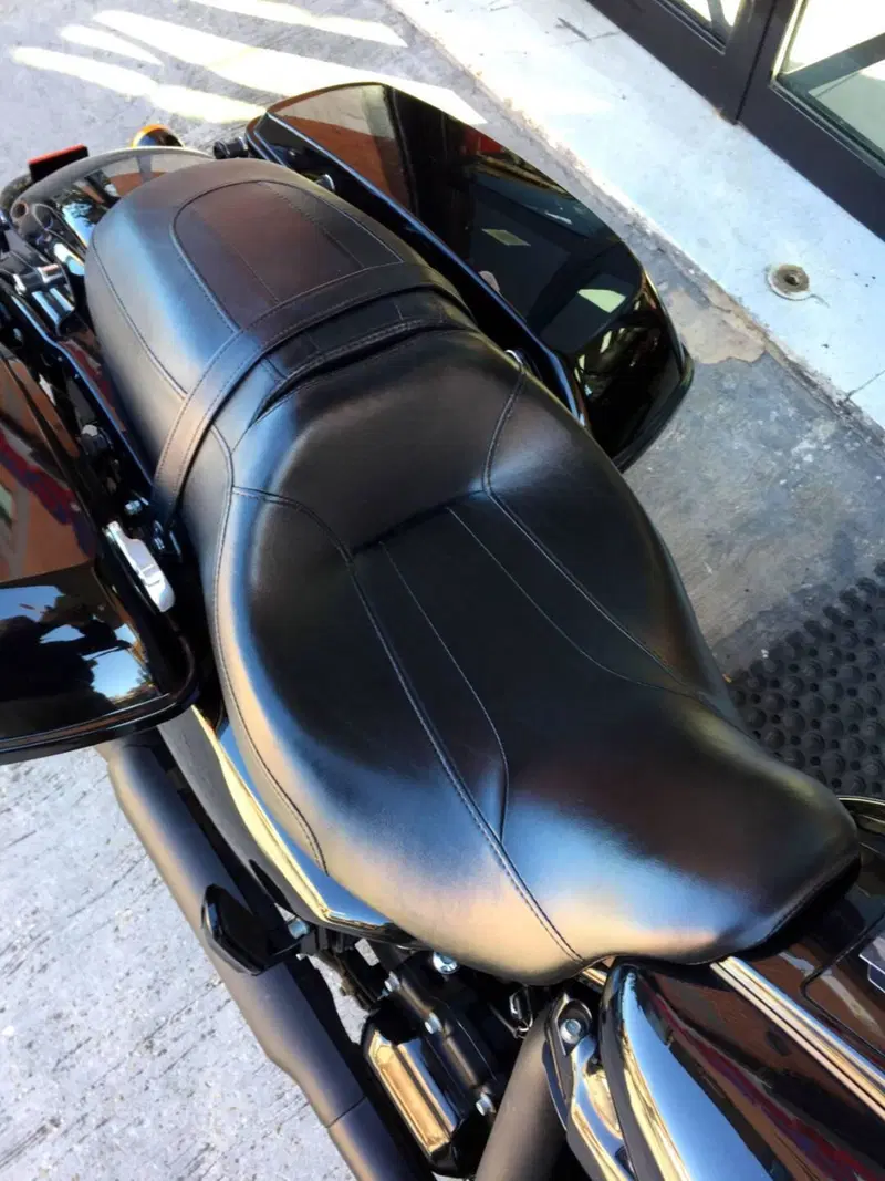 Harley-Davidson 107 Road King Special (2017 - 18) - FLHRXS (20)