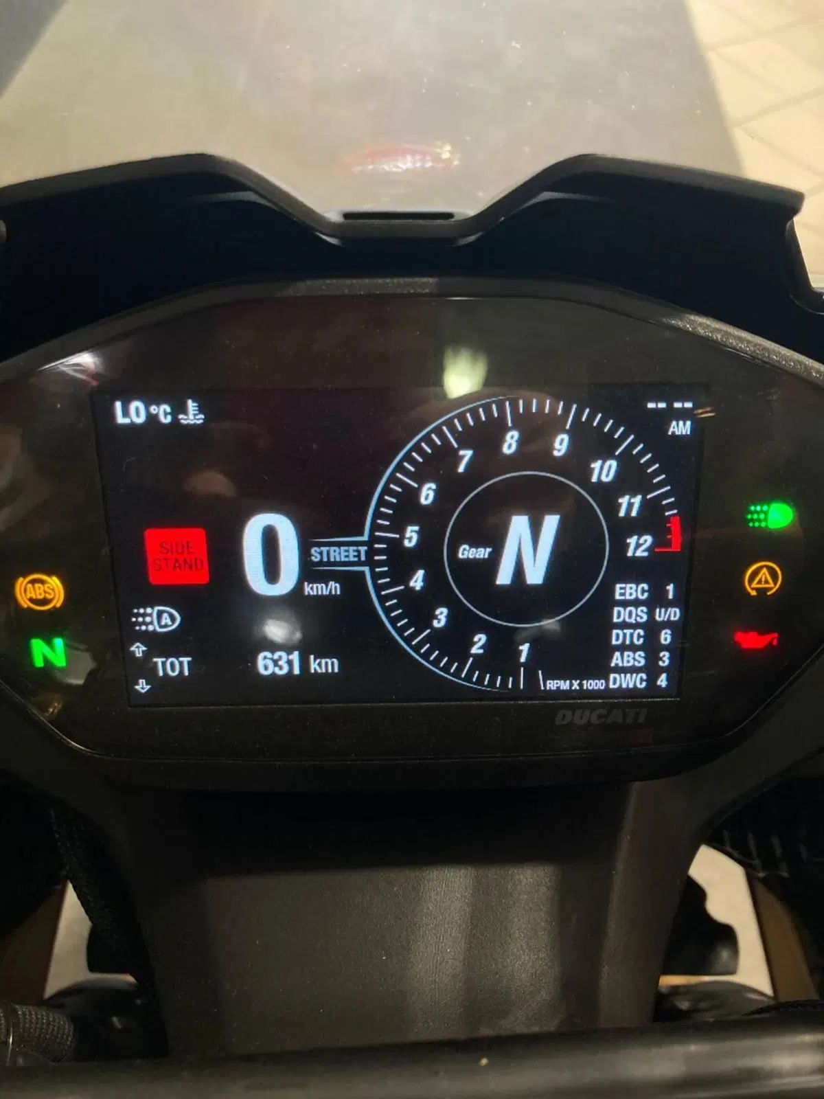 Ducati Panigale V2 Bayliss 1st Championship 20th Anniversary (2021 - 24) (8)
