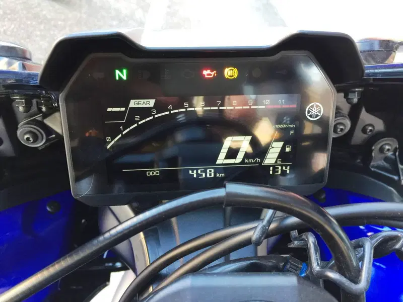 Yamaha YZF R7 (2021 - 25) (11)
