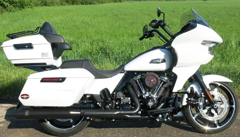 Harley-Davidson Road Glide (2024 - 26)