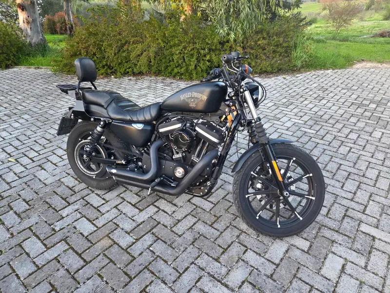 Harley-Davidson 883 Iron (2017 - 20) - XL 883N