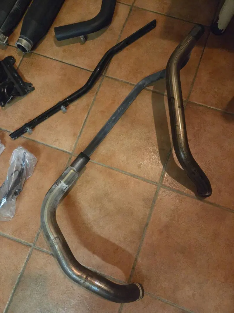 Harley-Davidson 883 Iron (2017 - 20) - XL 883N (6)