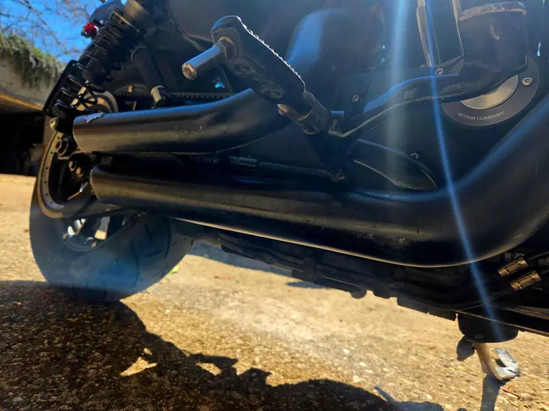 Harley-Davidson 883 Iron (2017 - 20) - XL 883N (11)