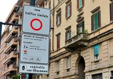 Milano: rinviato il divieto di ingresso per moto, scooter e ciclomotori nella ZTL Quadrilatero