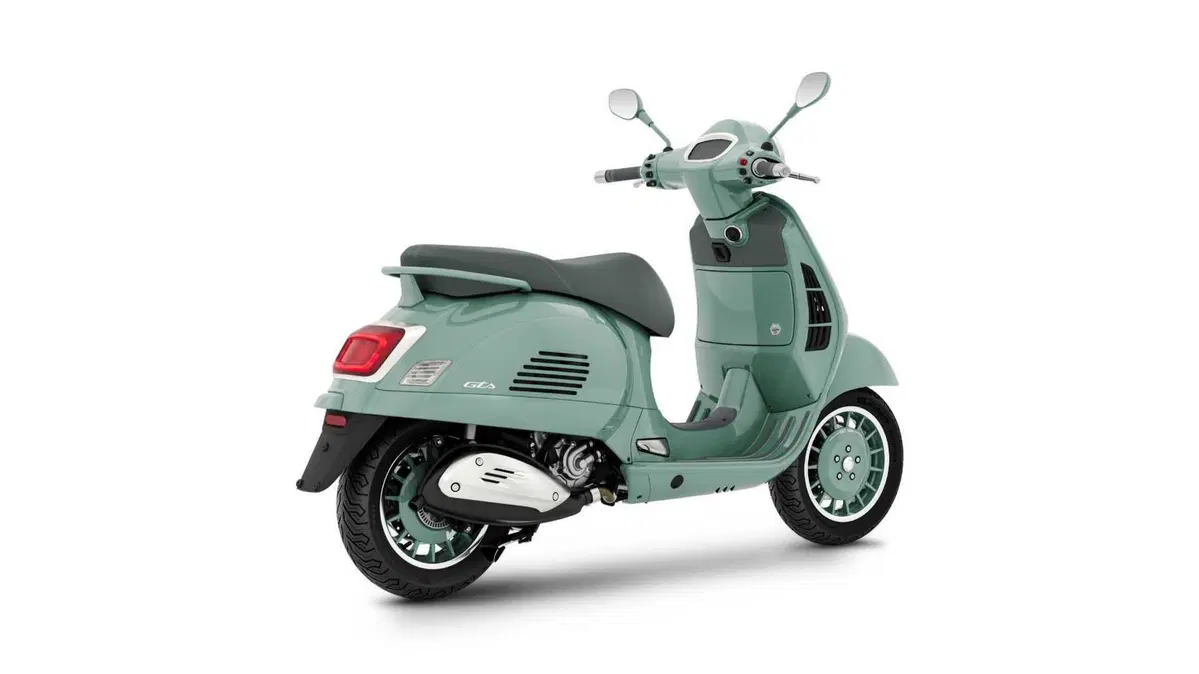Vespa compie 80 anni: una storia d'amore globale che non invecchia mai (5)