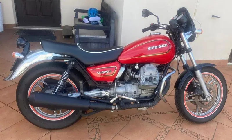Moto Guzzi V35C