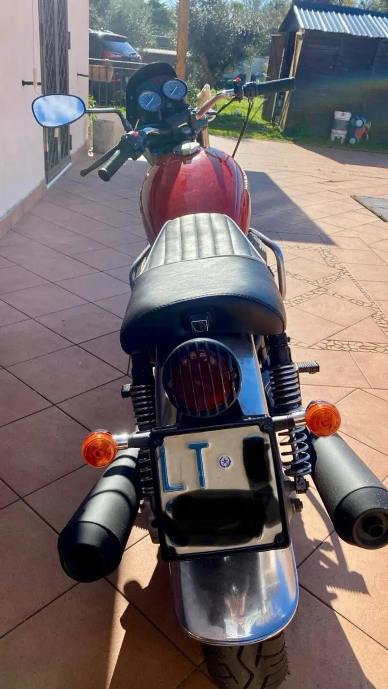 Moto Guzzi V35C (3)