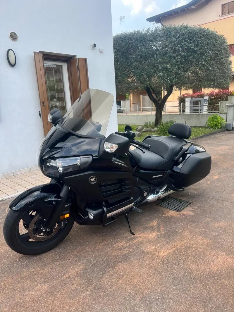 Honda GL 1800 F6B Goldwing Bagger (2012 - 16) (6)