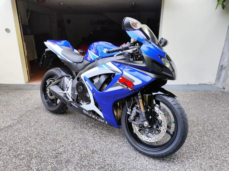 Suzuki GSX R 750 (2006 - 07) (3)
