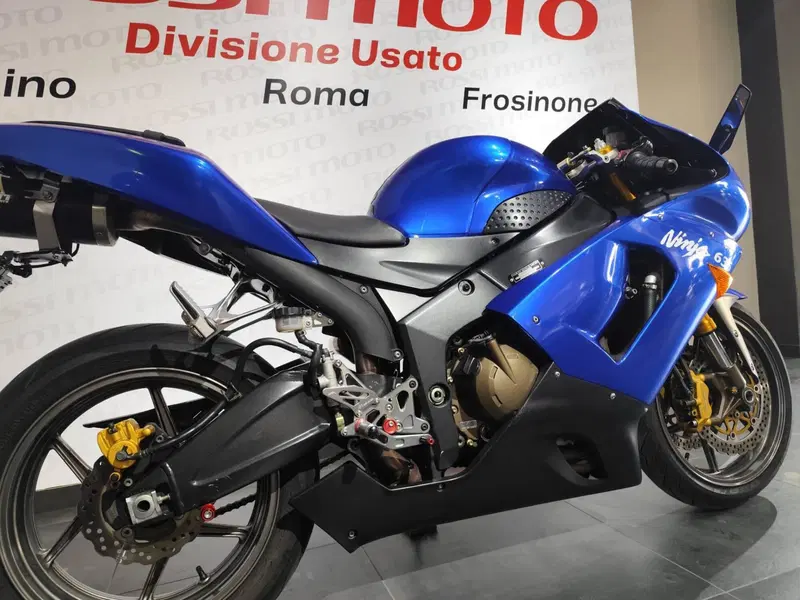 Kawasaki Ninja 636 ZX-6R (2005 - 06) (2)