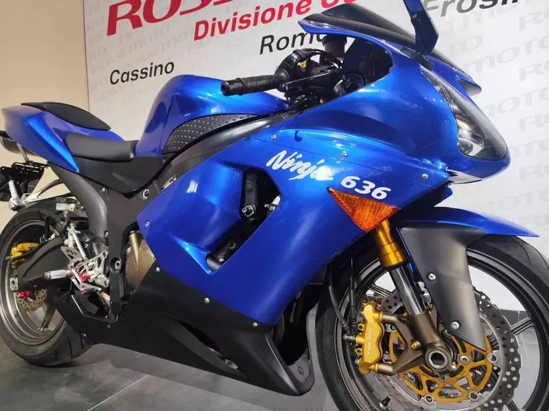 Kawasaki Ninja 636 ZX-6R (2005 - 06) (3)