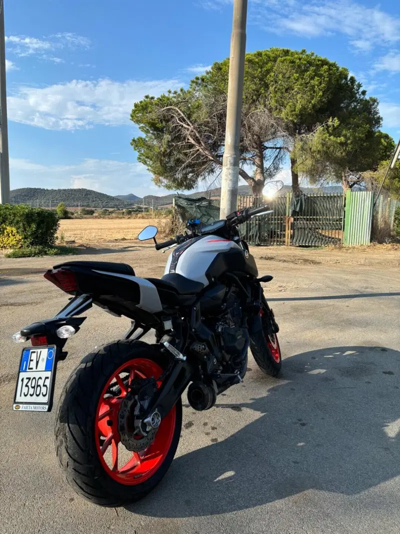 Yamaha MT-07 (2018 - 20) (3)