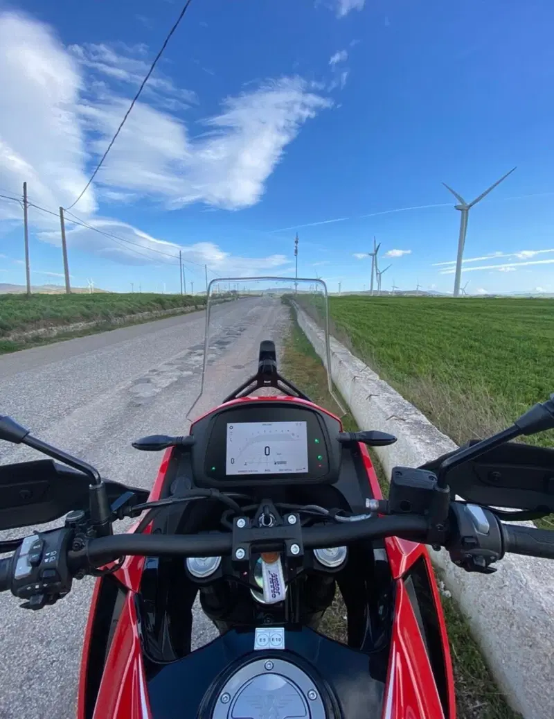 Moto Morini X-Cape 650 (2021 - 26) (5)