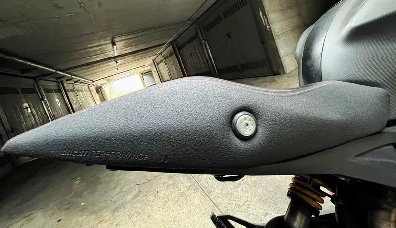 Ducati Monster 696 (2008 - 13) (8)