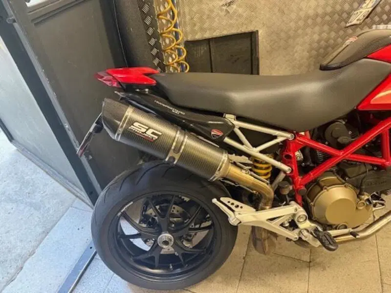 Ducati Hypermotard 1100 (2007 - 09) (4)