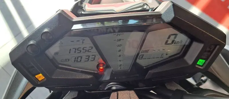 Kawasaki Z 800 ABS (2012 - 16) (2)