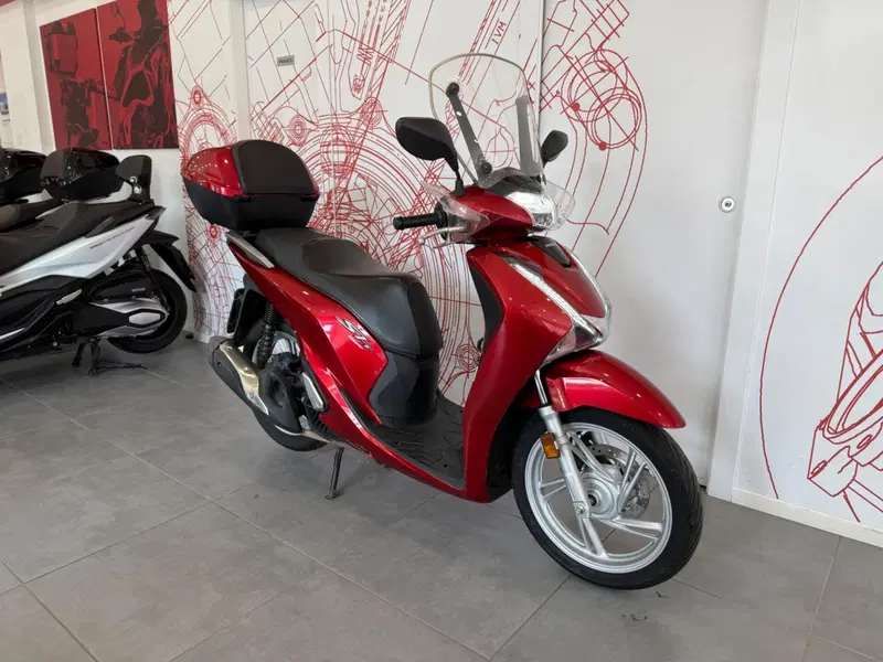 Honda SH 150i (2017 - 19) (2)