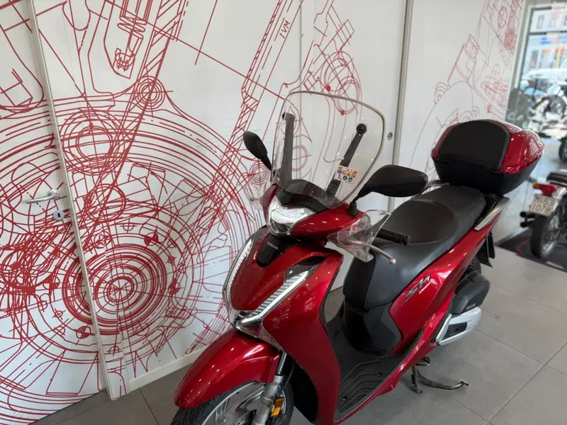 Honda SH 150i (2017 - 19) (14)