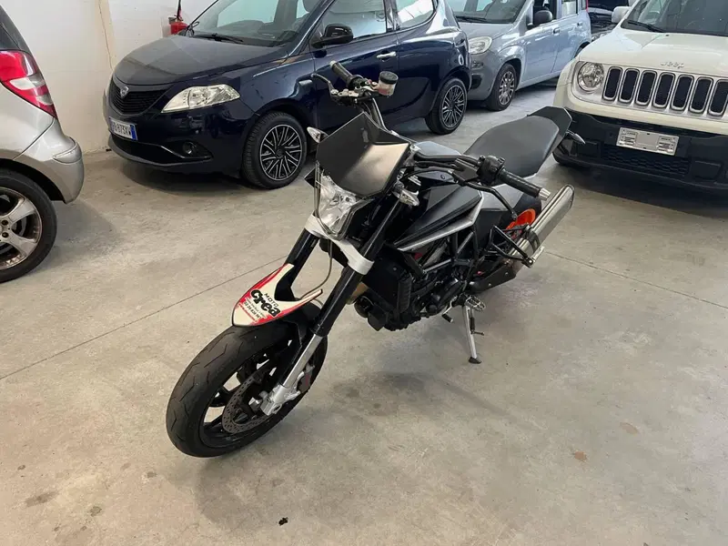 Husqvarna Nuda 900 R (2011 - 13) (2)