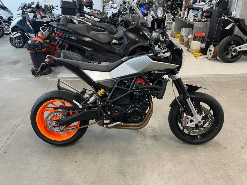 Husqvarna Nuda 900 R (2011 - 13) (5)