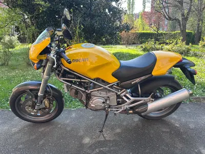Ducati Monster 900 Special I.E. (1999 - 02) usata