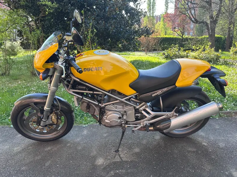 Ducati Monster 900 Special I.E. (1999 - 02)