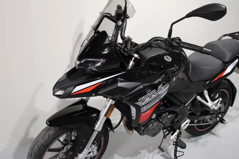Benelli TRK 251 (2022 - 25) (7)