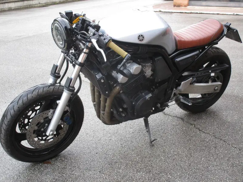 Yamaha FZ6 (2004 - 07) (3)