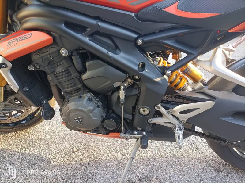 Triumph Speed Triple 1200 RS (2021 - 24) (4)