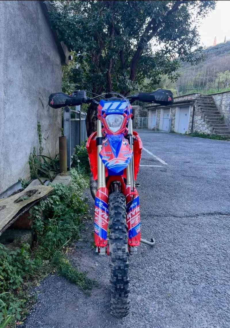 Betamotor RR 125 2T Enduro Race (2025) (4)