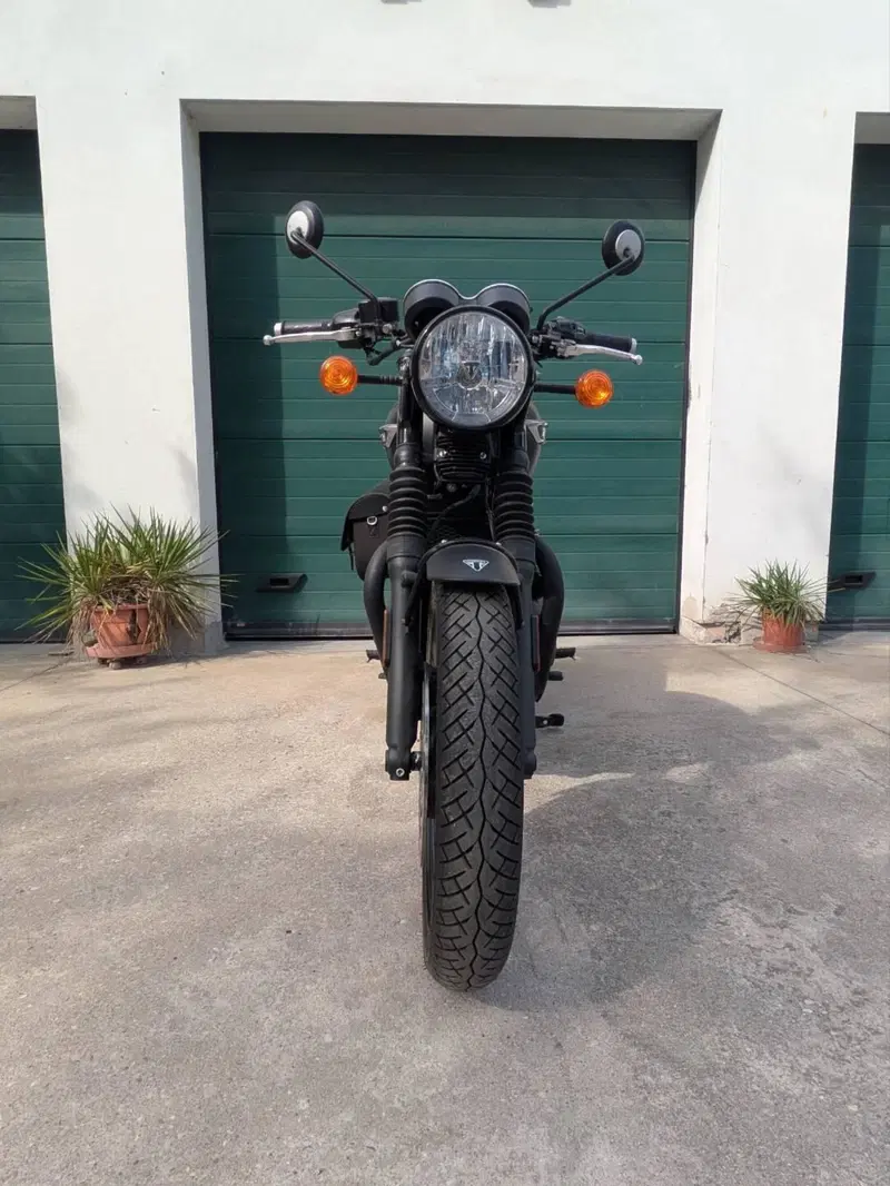 Triumph Bonneville T120 Black (2017 - 20) (3)