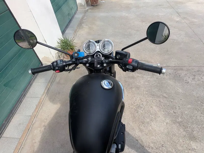 Triumph Bonneville T120 Black (2017 - 20) (4)