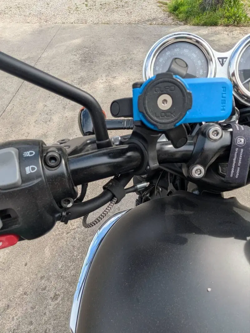Triumph Bonneville T120 Black (2017 - 20) (5)