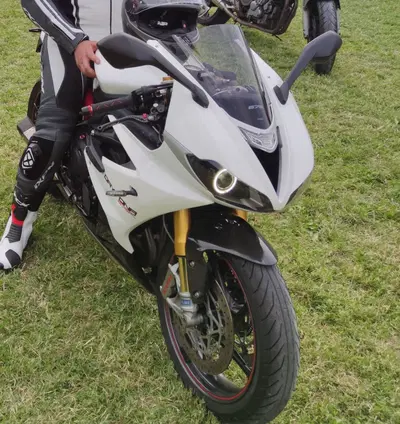 Triumph Daytona 675 R ABS (2009 - 16) usata