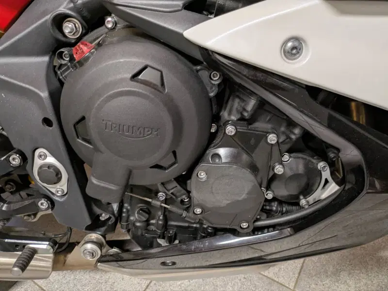 Triumph Daytona 675 R ABS (2009 - 16) (8)