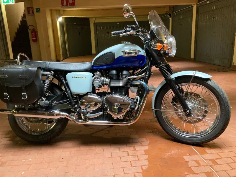 Triumph Bonneville T100 50th Anniversary (2009)