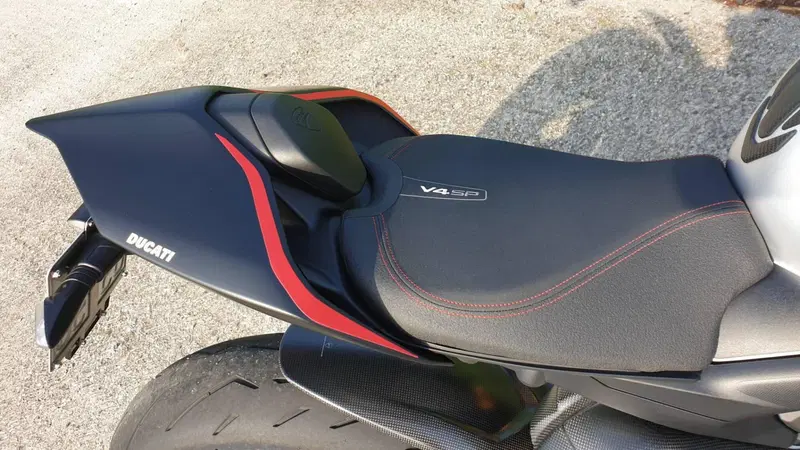 Ducati Streetfighter V4 1100 SP (2022) (3)