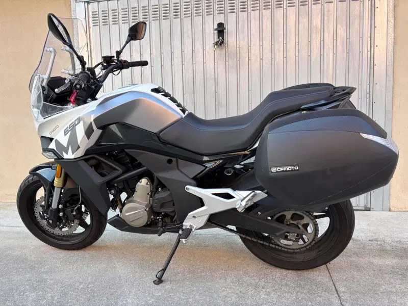 CFMOTO 650MT (2021 - 24) (2)