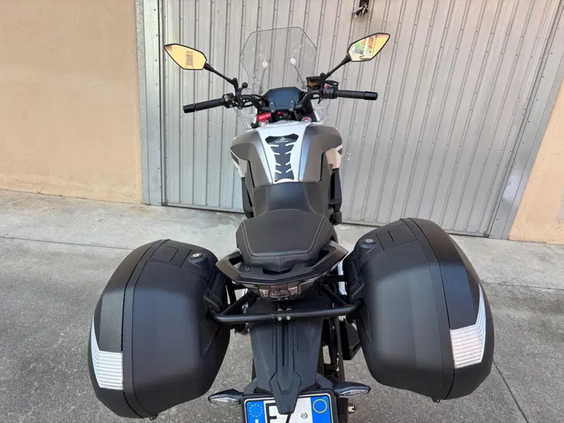 CFMOTO 650MT (2021 - 24) (4)