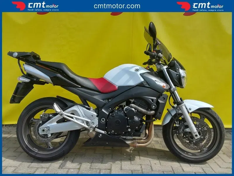 Suzuki GSR 600 (2006 - 11) (2)